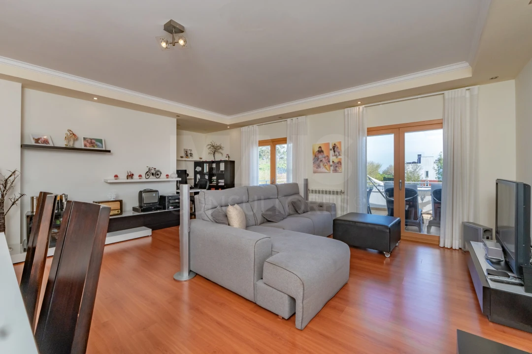 Apartamento T4 para Venda em Vila Franca de Xira Foto 11