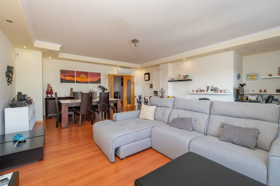 Apartamento T4 para Venda em Vila Franca de Xira Foto 12