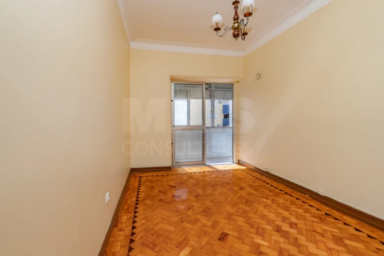 Apartamento T2 para Venda em Beato Foto 10