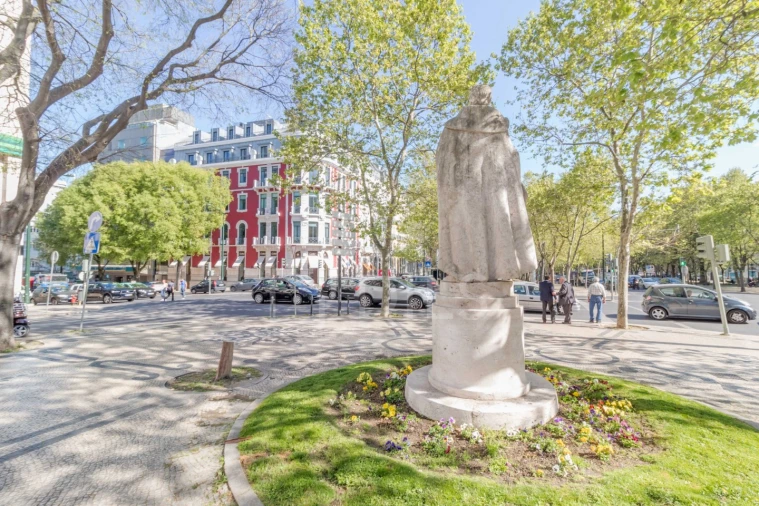 Apartamento T3 para Venda em Santo António Foto 19