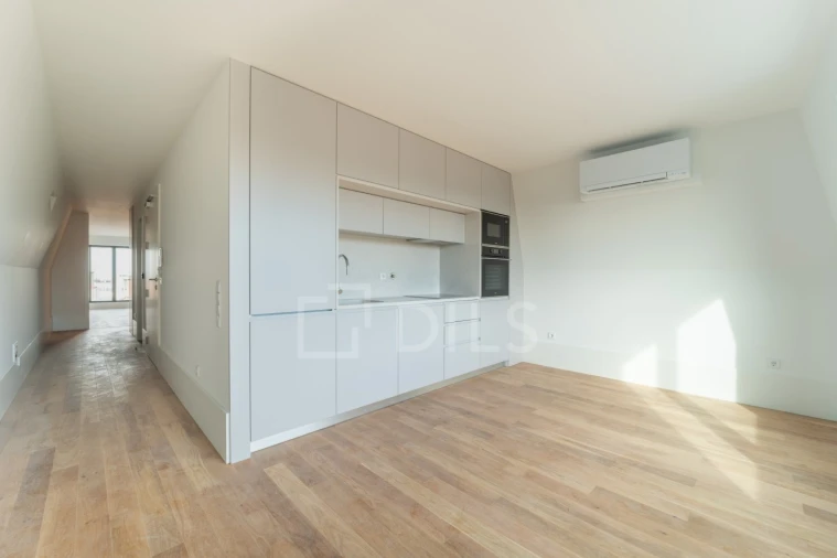 Apartamento T2 para Venda em Cedofeita, Santo Ildefonso, Sé, Miragaia, São Nicolau e Vitória Foto 1