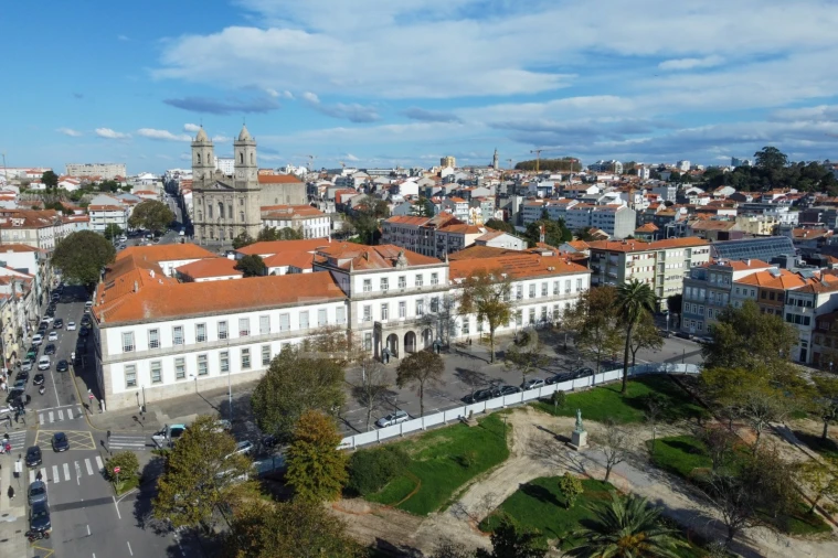 Apartamento T2 para Venda em Cedofeita, Santo Ildefonso, Sé, Miragaia, São Nicolau e Vitória Foto 26