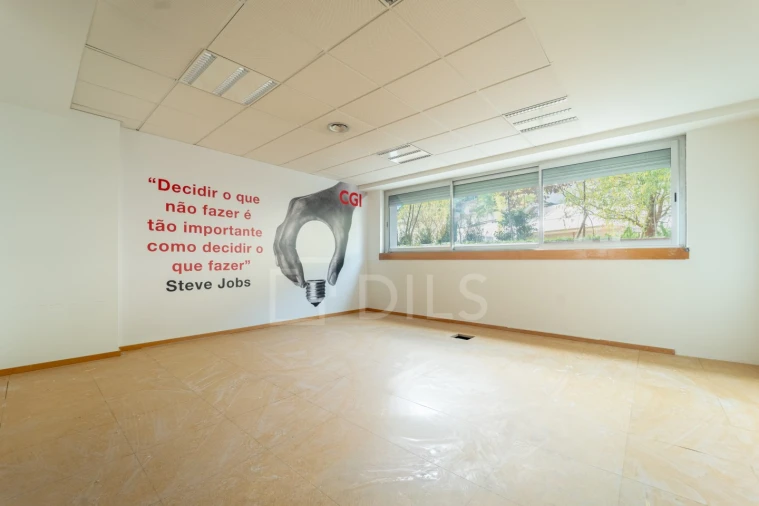 Escritório para Arrendamento em Cedofeita, Santo Ildefonso, Sé, Miragaia, São Nicolau e Vitória Foto 3