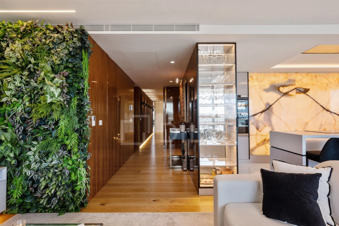 Apartamento T3 para Arrendamento em Campolide Foto 10