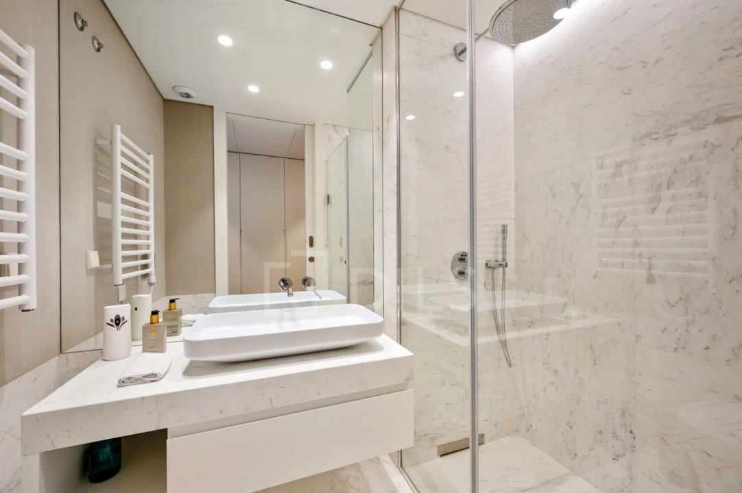 Apartamento T3 para Arrendamento em Campolide Foto 30