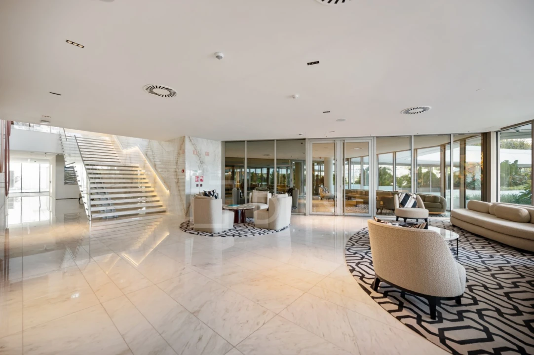 Apartamento T3 para Arrendamento em Campolide Foto 40