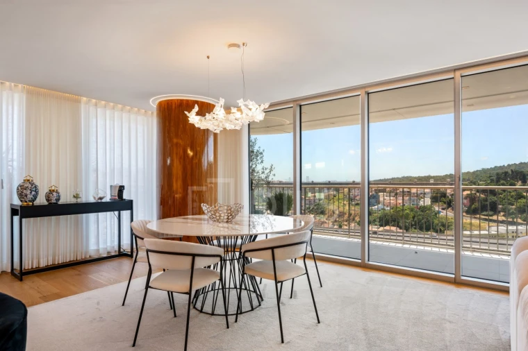 Apartamento T3 para Arrendamento em Campolide Foto 16