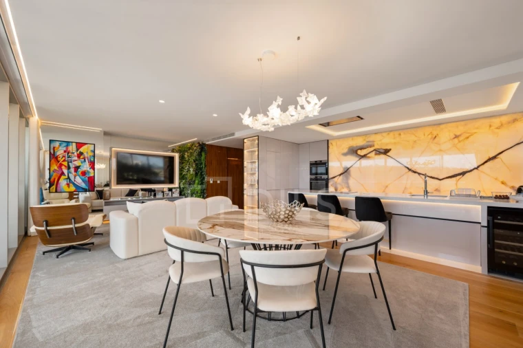 Apartamento T3 para Arrendamento em Campolide Foto 6