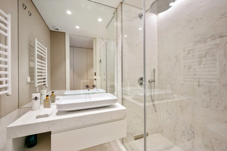 Apartamento T3 para Arrendamento em Campolide Foto 30