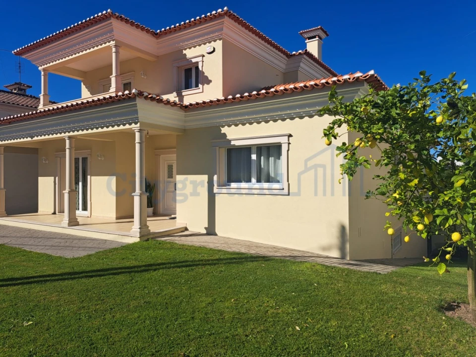 Moradia T4 para Venda em Nossa Senhora da Piedade Foto 1