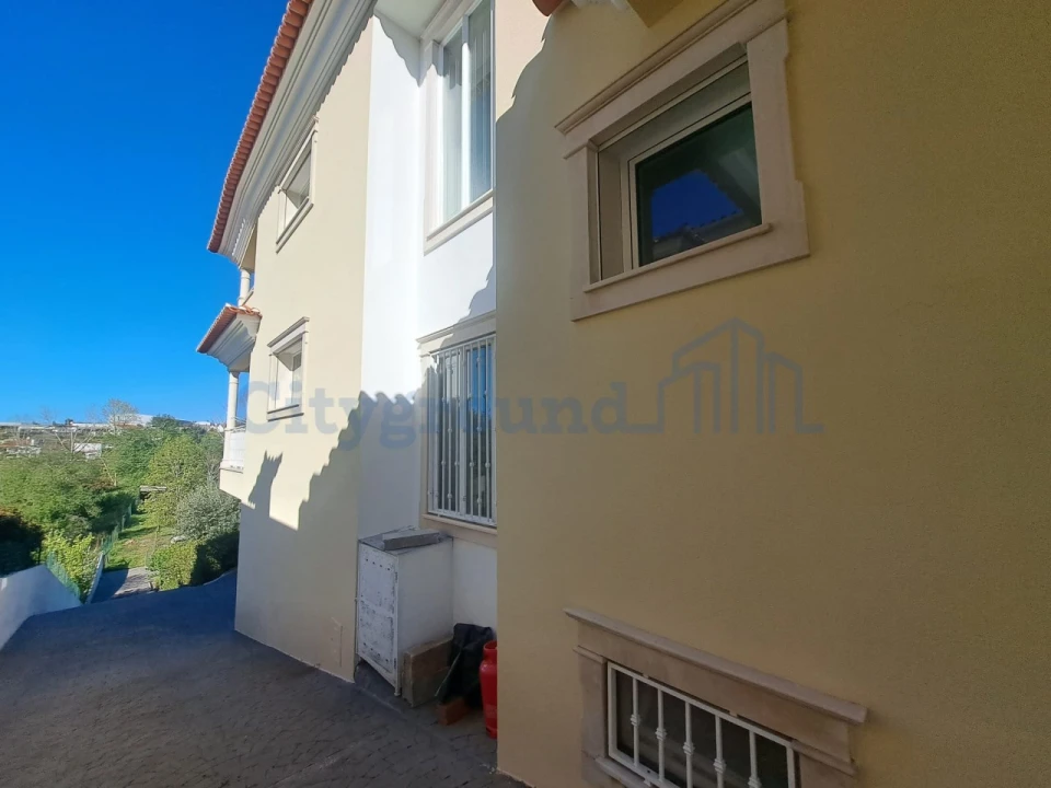 Moradia T4 para Venda em Nossa Senhora da Piedade Foto 3