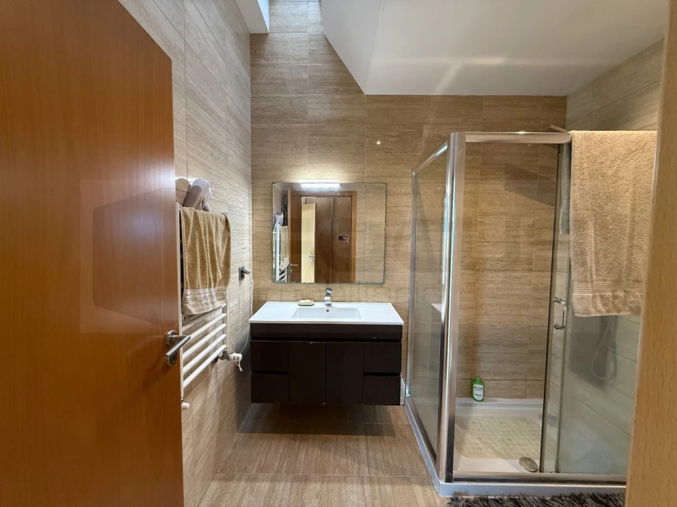 Moradia T4 para Venda em Gafanha da Encarnação Foto 14