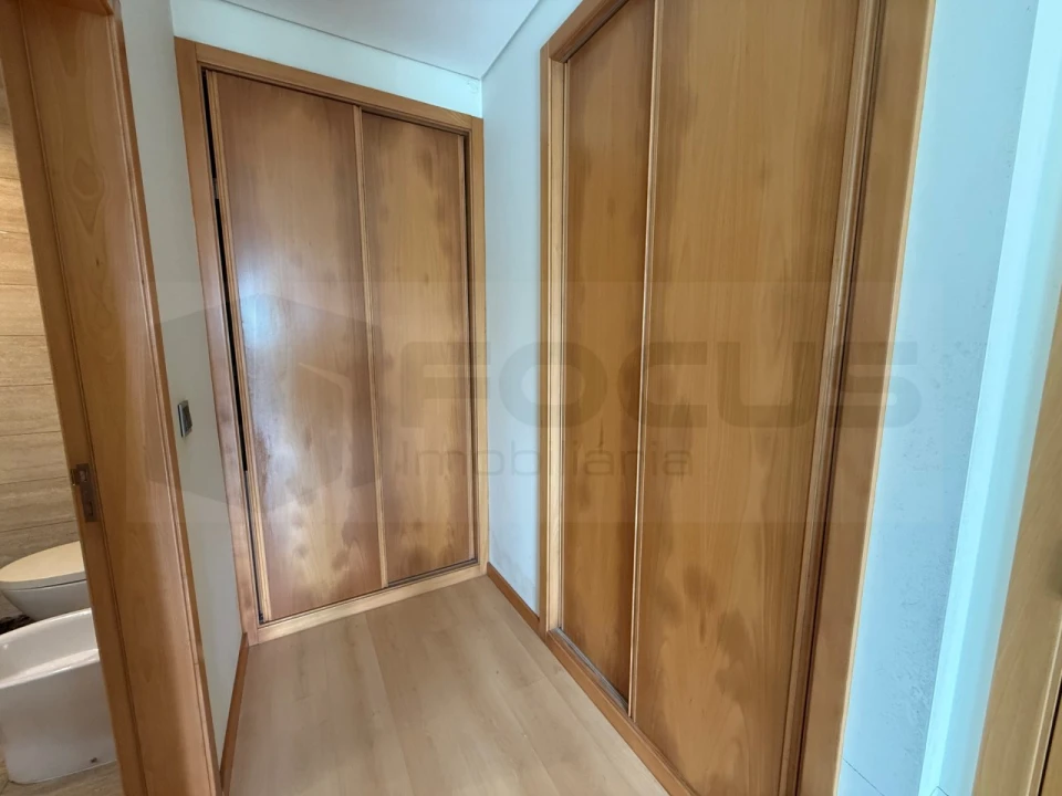 Moradia T4 para Venda em Gafanha da Encarnação Foto 16