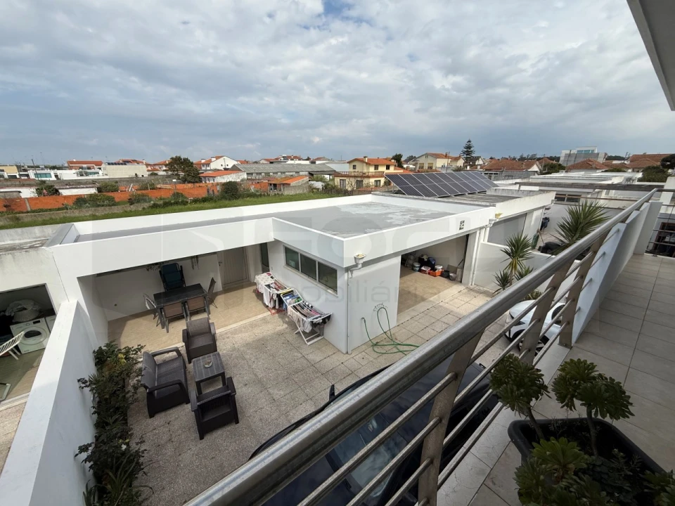 Moradia T4 para Venda em Gafanha da Encarnação Foto 22