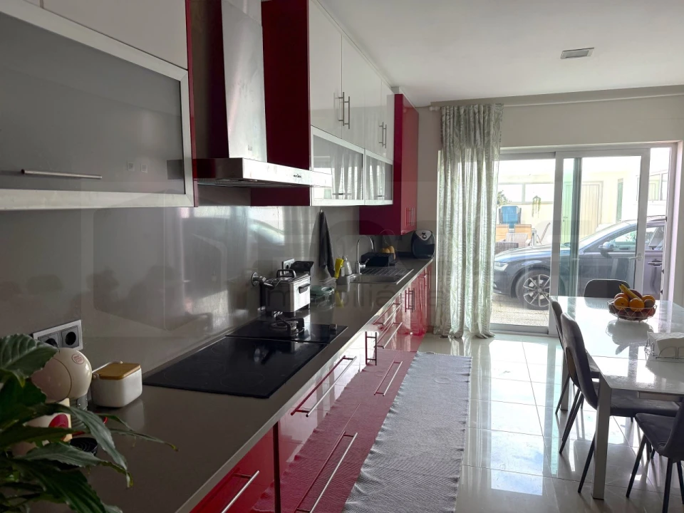 Moradia T4 para Venda em Gafanha da Encarnação Foto 4