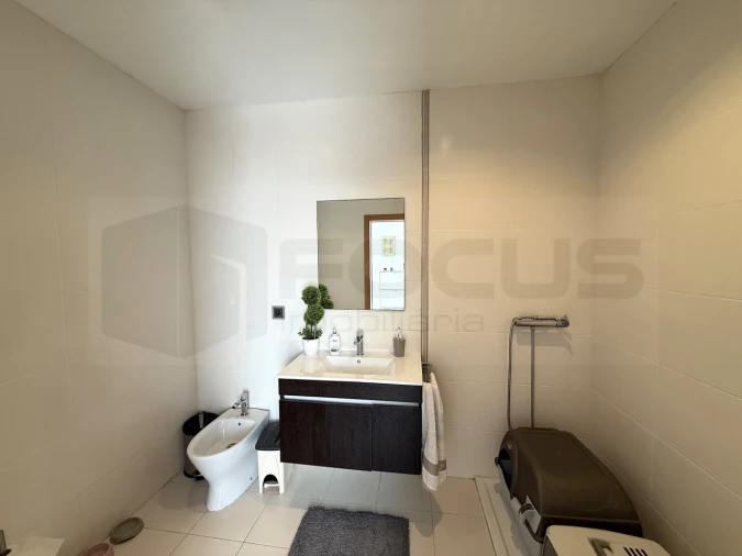 Moradia T4 para Venda em Gafanha da Encarnação Foto 7