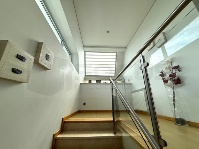 Moradia T4 para Venda em Gafanha da Encarnação Foto 11