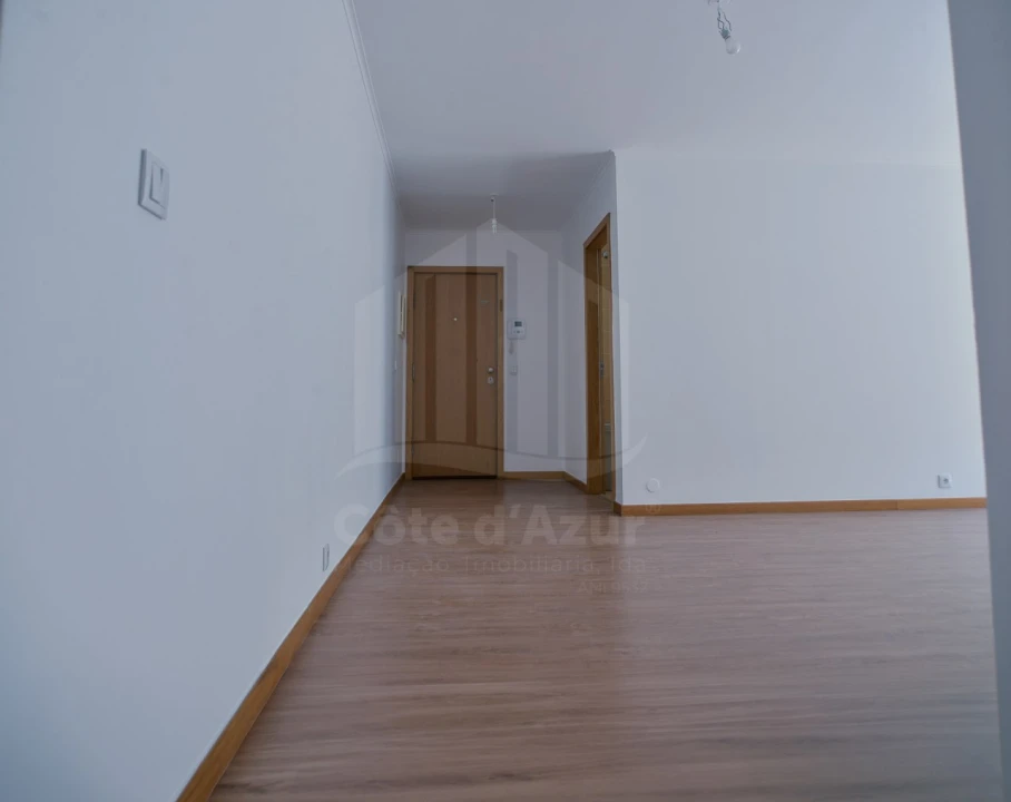 Apartamento T2 para Venda em Beato Foto 3