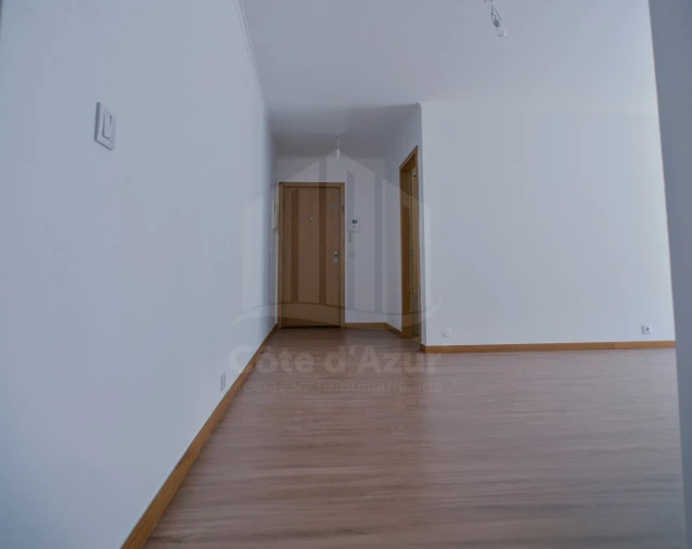 Apartamento T2 para Venda em Beato Foto 3