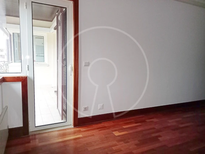 Apartamento T2 para Venda em Cascais e Estoril Foto 9