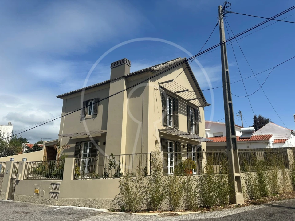 Moradia T3 para Venda em Alcabideche Foto 2