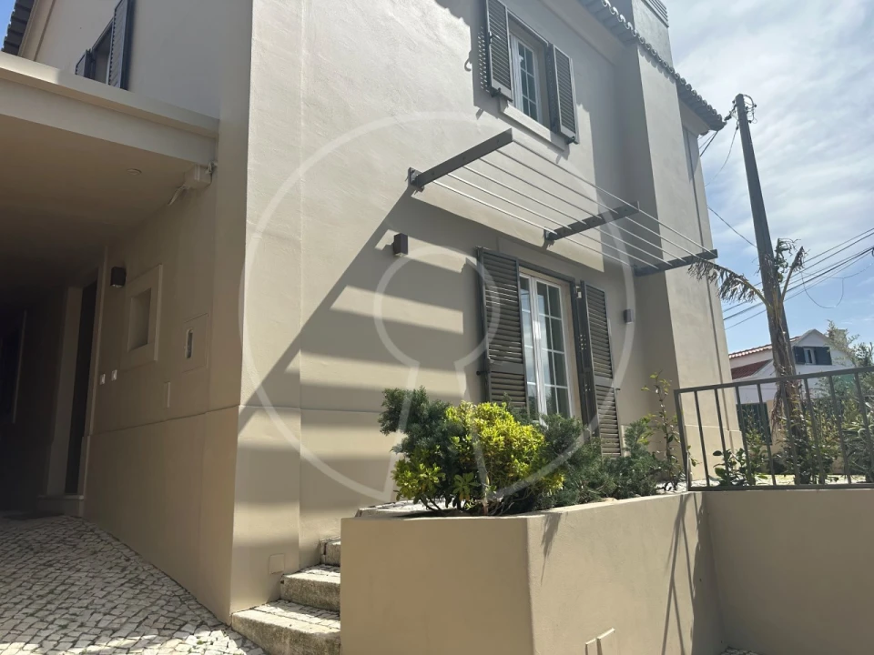 Moradia T3 para Venda em Alcabideche Foto 5