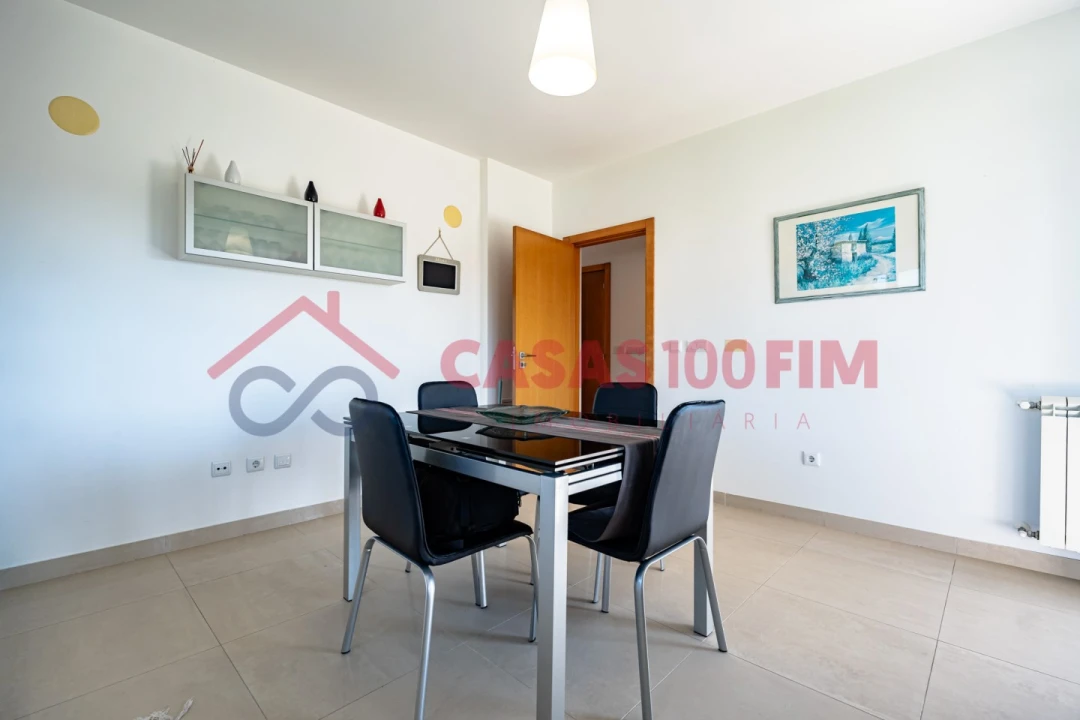 Moradia T4 para Venda em Parceiros e Azoia Foto 17