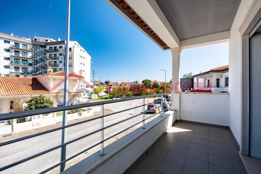 Moradia T4 para Venda em Parceiros e Azoia Foto 37