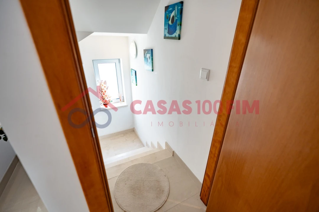 Moradia T4 para Venda em Parceiros e Azoia Foto 38