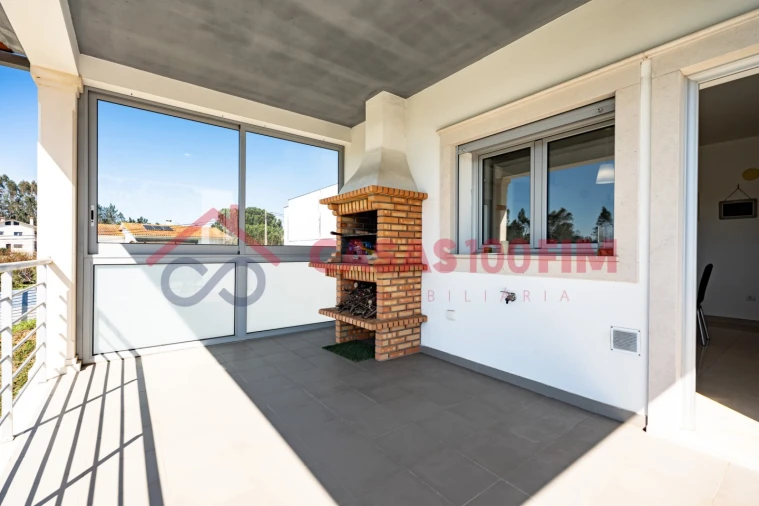 Moradia T4 para Venda em Parceiros e Azoia Foto 19