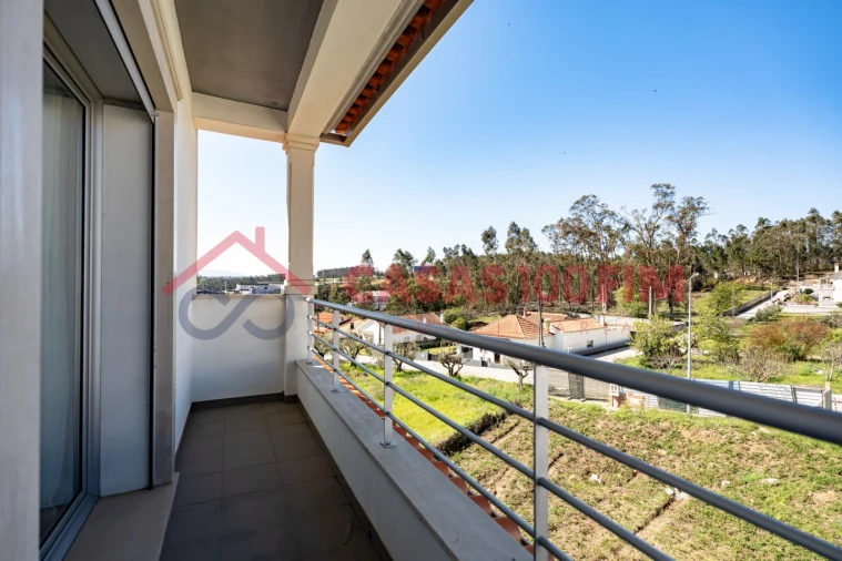 Moradia T4 para Venda em Parceiros e Azoia Foto 31