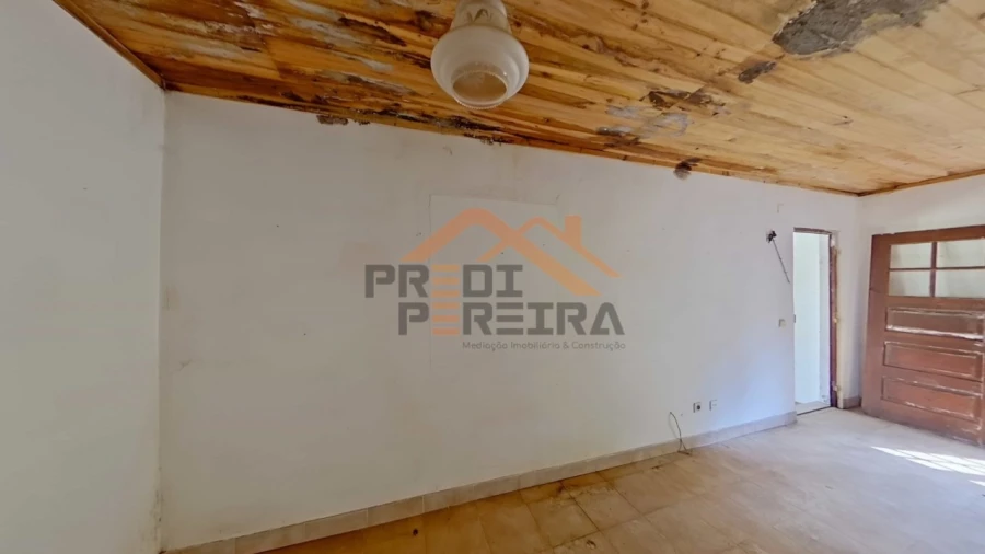 Moradia T2 para Venda em Colares Foto 14