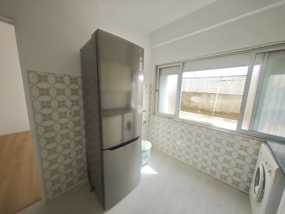 Apartamento T2 para Venda em Massamá e Monte Abraão Foto 4