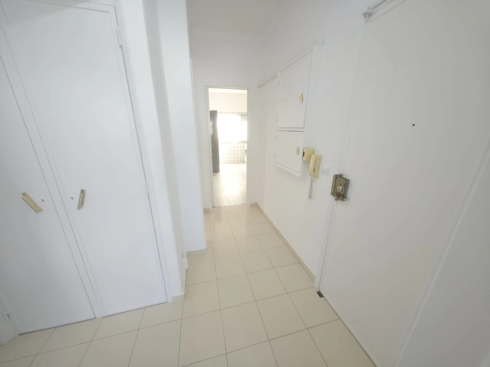 Apartamento T2 para Venda em Massamá e Monte Abraão Foto 7