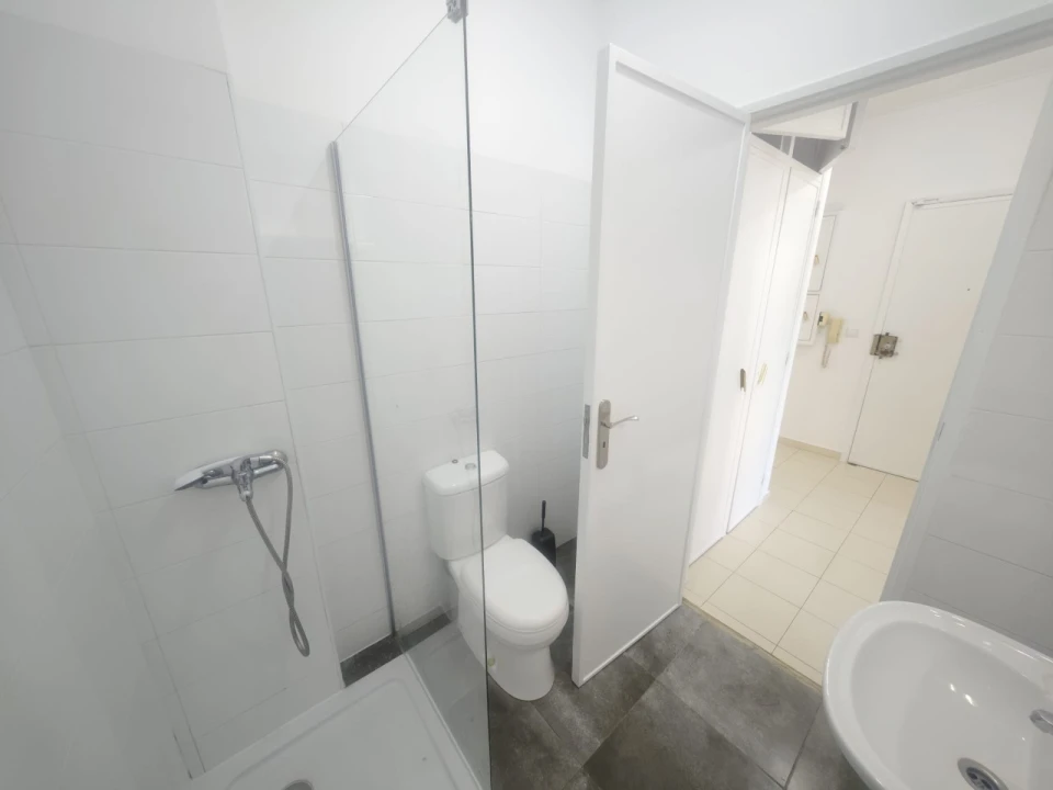 Apartamento T2 para Venda em Massamá e Monte Abraão Foto 14