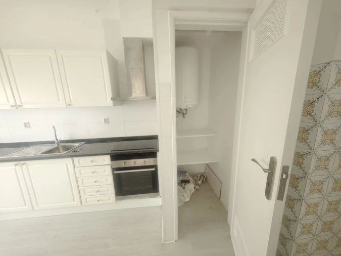 Apartamento T2 para Venda em Massamá e Monte Abraão Foto 3