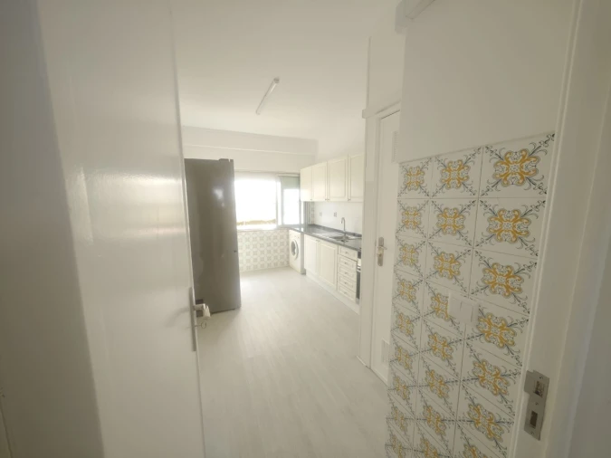 Apartamento T2 para Venda em Massamá e Monte Abraão Foto 6