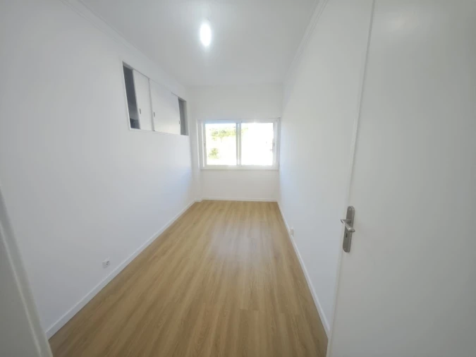 Apartamento T2 para Venda em Massamá e Monte Abraão Foto 8
