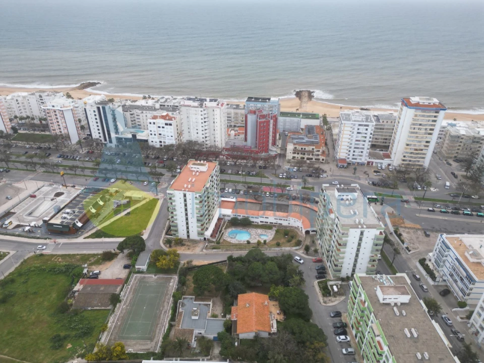 Terreno para Venda em Quarteira Foto 2