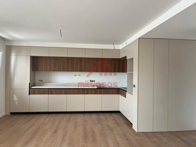 Apartamento T2 para Venda em Santa Maria, São Pedro e Matacães Foto 2