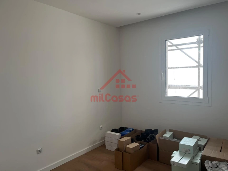 Apartamento T1 para Venda em Santa Maria, São Pedro e Matacães Foto 7