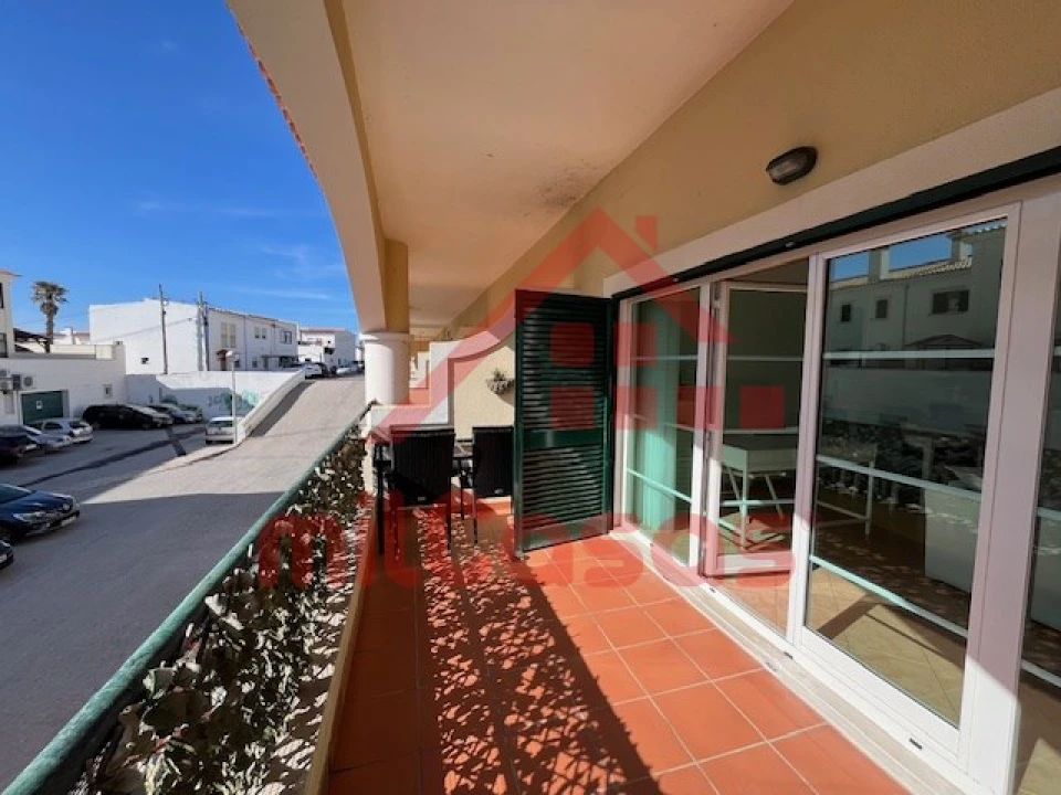 Apartamento T1 para Arrendamento em Ericeira Foto 2