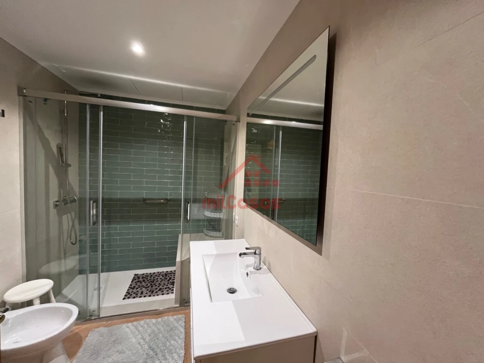 Apartamento T1 para Arrendamento em Ericeira Foto 30