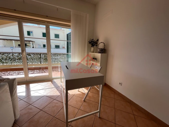 Apartamento T1 para Arrendamento em Ericeira Foto 18
