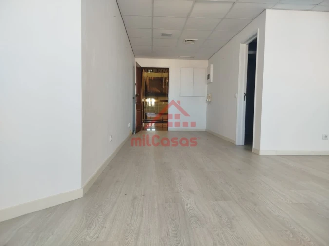 Escritório para Venda em Santa Maria Maior Foto 7