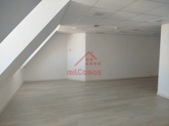 Escritório para Venda em Santa Maria Maior Foto 9