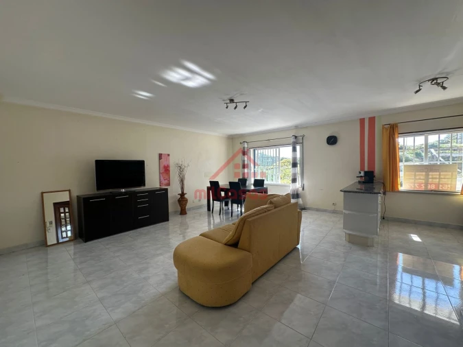 Apartamento T1 para Venda em Ericeira Foto 2