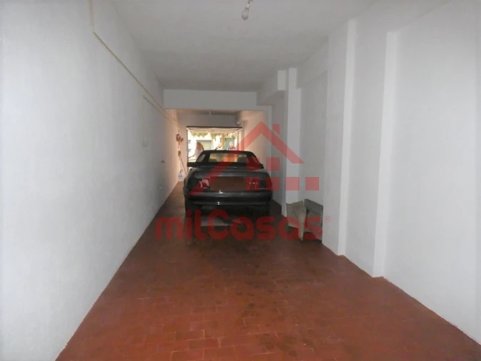 Garagem para Arrendamento em Massamá e Monte Abraão Foto 9