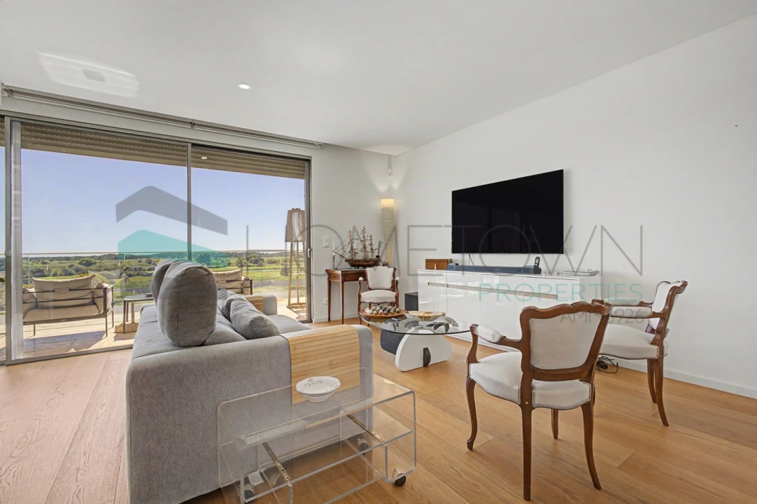 Apartamento T2 para Venda em Quarteira Foto 3