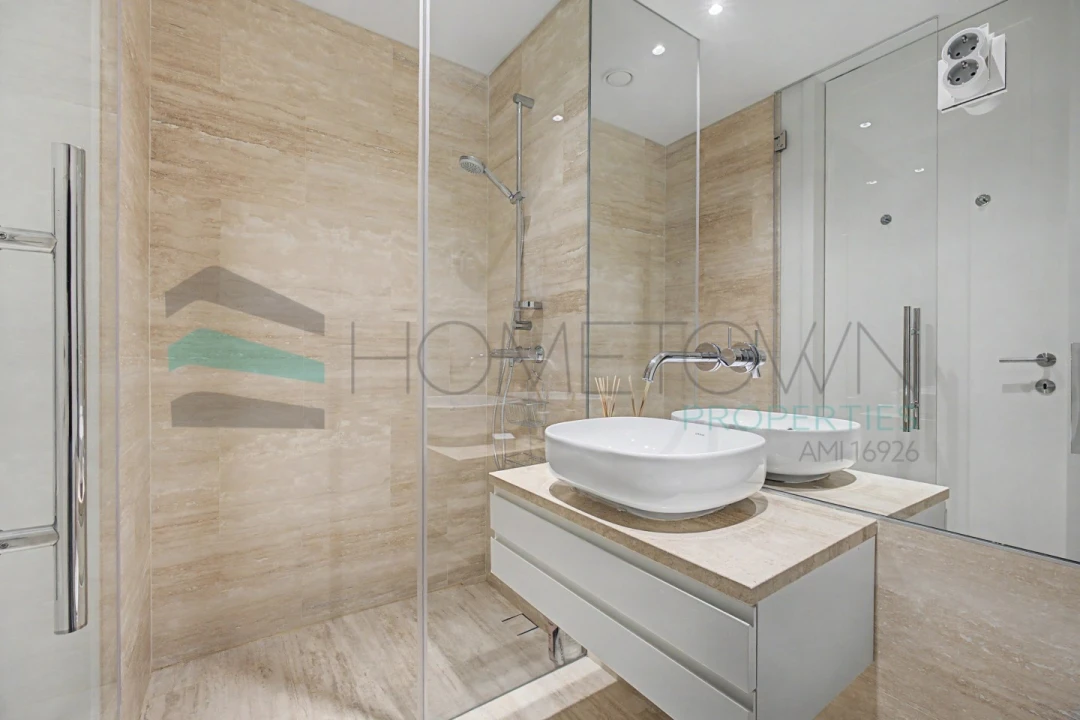 Apartamento T2 para Venda em Quarteira Foto 18